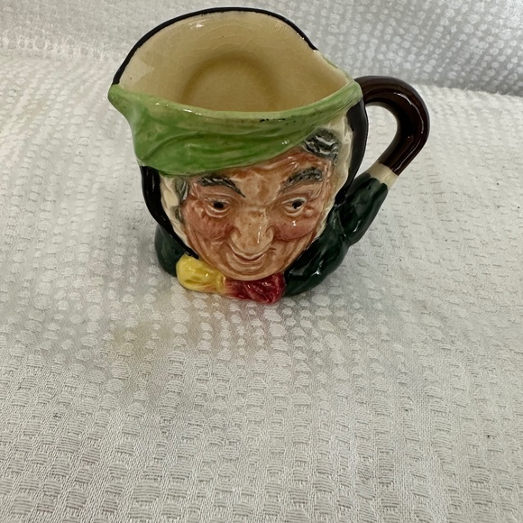 Royal Doulton, vintage 1940’s - 1950’s, miniature porcelain Toby Jug - Picture 2 of 8